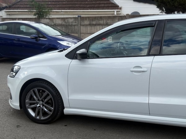 Used Volkswagen Polo 2016 for sale - 76261000: Photo 21