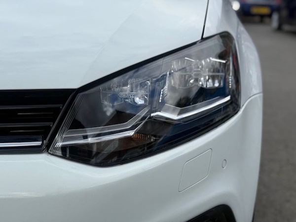 Used Volkswagen Polo 2016 for sale - 76261000: Photo 24
