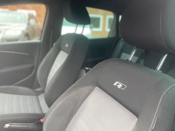 Used Volkswagen Polo 2016 for sale - 76261000: Photo 35
