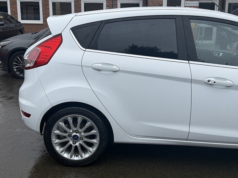 Used Ford Fiesta 2015 for sale - 77530328: Photo 13