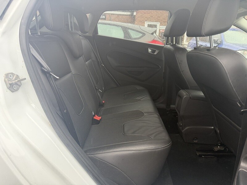 Used Ford Fiesta 2015 for sale - 77530328: Photo 45