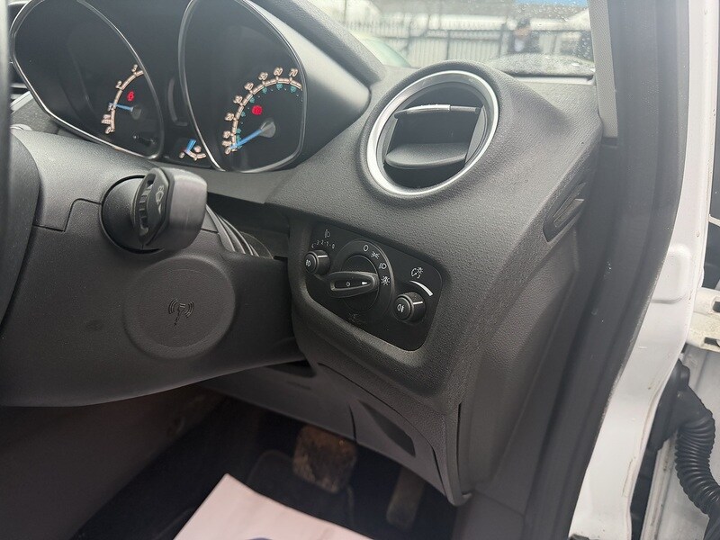 Used Ford Fiesta 2015 for sale - 77530328: Photo 49