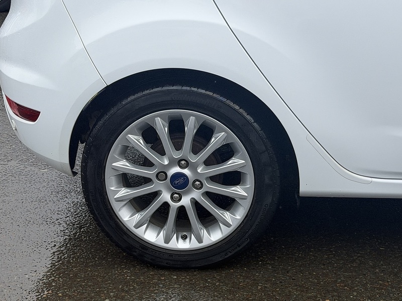 Used Ford Fiesta 2015 for sale - 77530328: Photo 53