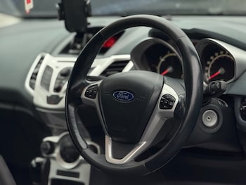Used Ford Fiesta 2009 for sale - 76317183: Photo 3