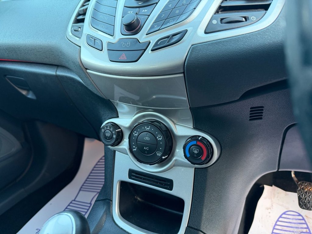 Used Ford Fiesta 2010 for sale - 76900617: Photo 31