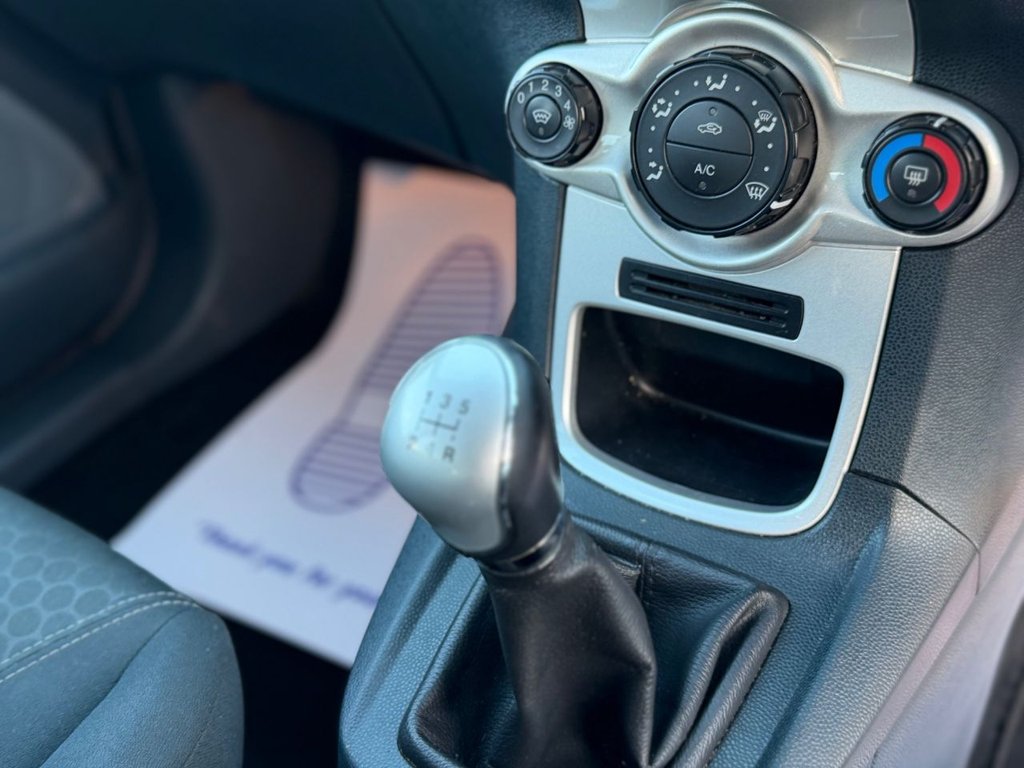 Used Ford Fiesta 2010 for sale - 76900617: Photo 32