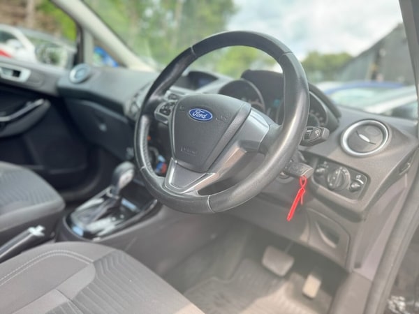 Used Ford Fiesta 2016 for sale - 76256008: Photo 3