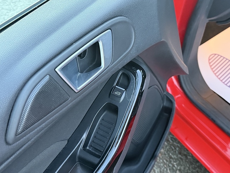 Used Ford Fiesta 2016 for sale - 77227889: Photo 37