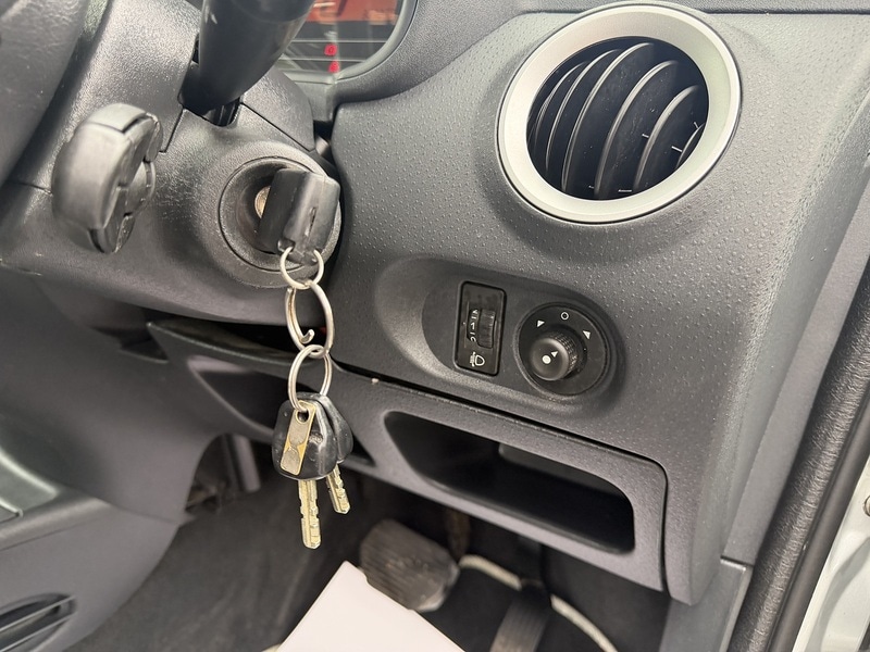 Used Citroen C3 2006 for sale - 77617860: Photo 41