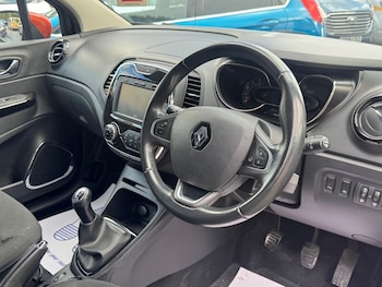Used Renault Captur 2016 for sale - 76261006: Photo 3