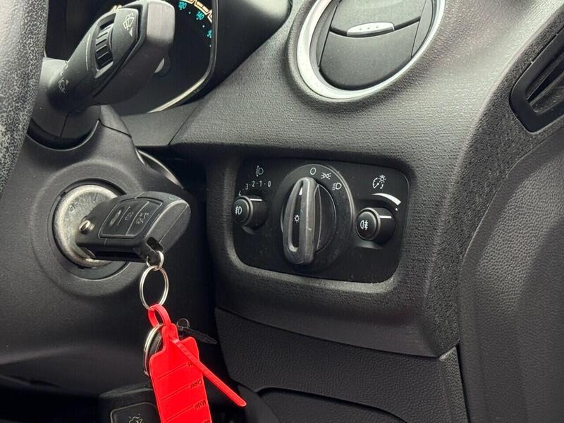 Used Ford Fiesta 2014 for sale - 77149453: Photo 28