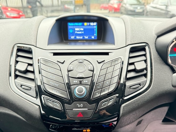 Used Ford Fiesta 2016 for sale - 76273918: Photo 30