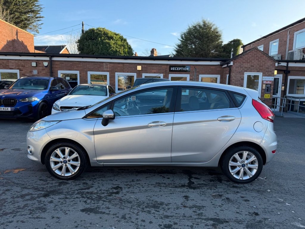 Used Ford Fiesta 2011 for sale - 76642728: Photo 12