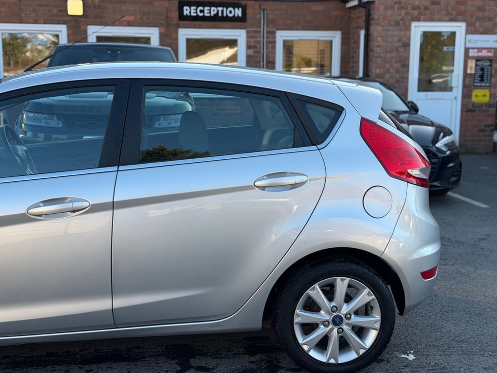 Used Ford Fiesta 2011 for sale - 76642728: Photo 13