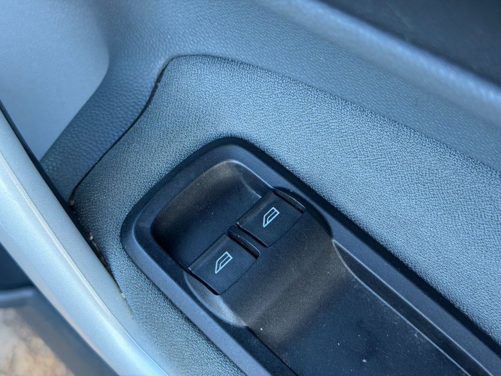 Used Ford Fiesta 2011 for sale - 76642728: Photo 21