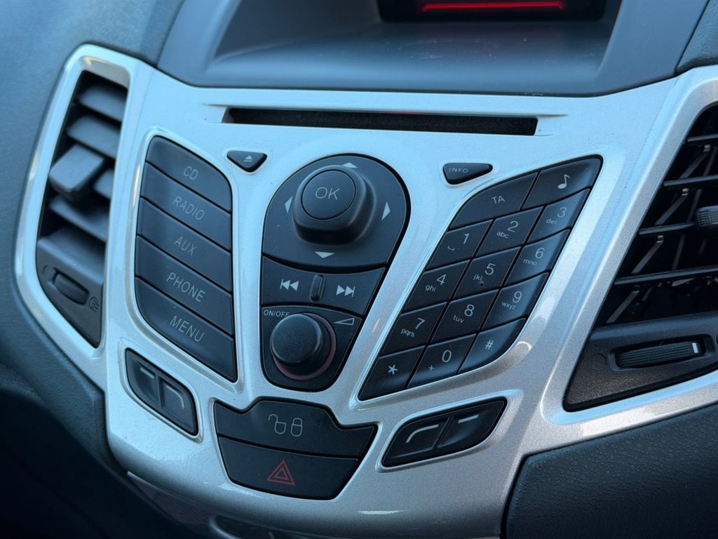 Used Ford Fiesta 2011 for sale - 76642728: Photo 22