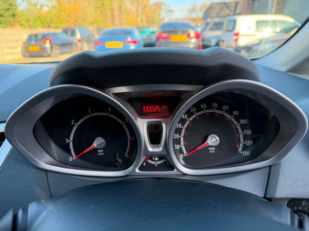 Used Ford Fiesta 2011 for sale - 76642728: Photo 23