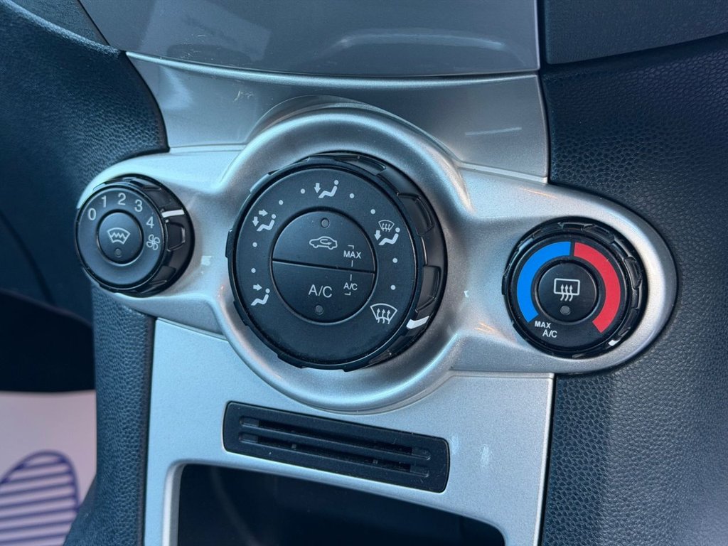 Used Ford Fiesta 2011 for sale - 76642728: Photo 26