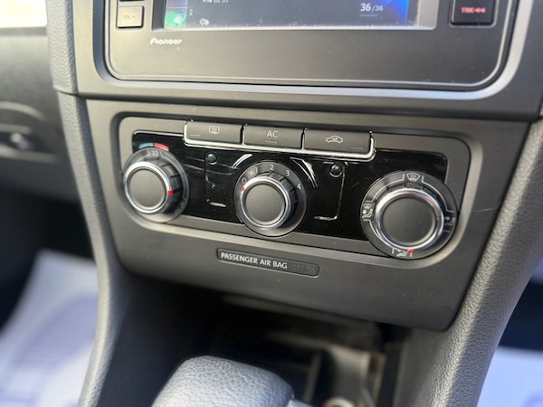 Used Volkswagen Golf 2009 for sale - 76261016: Photo 37