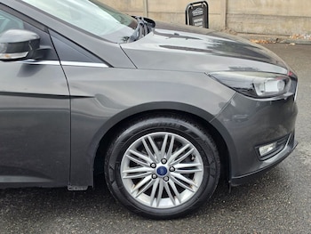 Used Ford Focus 2017 for sale - 79608212: Photo