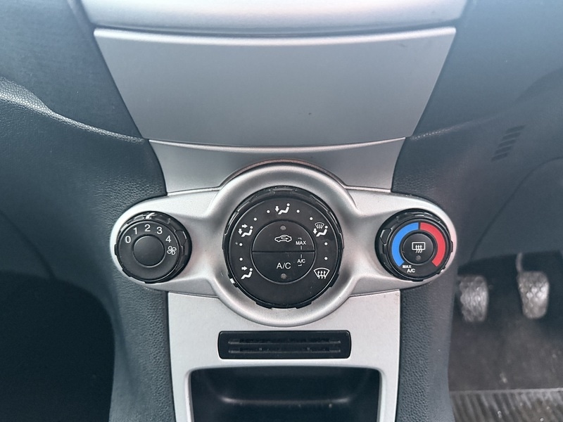 Used Ford Fiesta 2012 for sale - 77342287: Photo 24