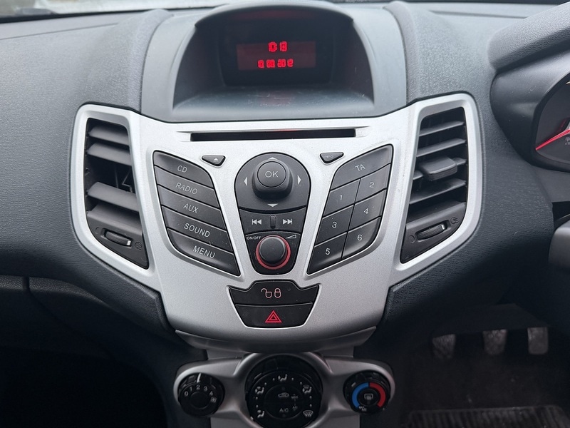 Used Ford Fiesta 2012 for sale - 77342287: Photo 25