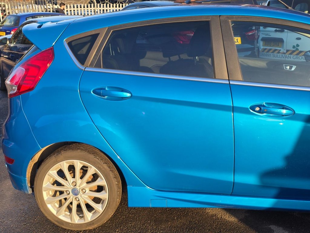 Used Ford Fiesta 2015 for sale - 76698555: Photo 8
