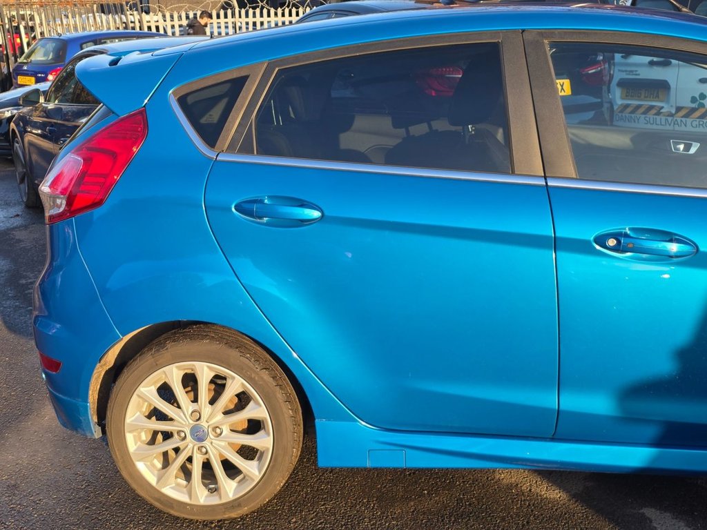 Used Ford Fiesta 2015 for sale - 76698555: Photo 9