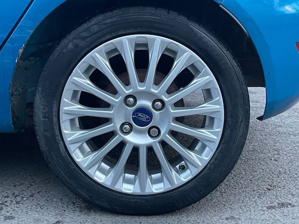 Used Ford Fiesta 2015 for sale - 76261024: Photo 24