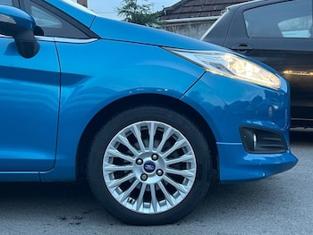 Used Ford Fiesta 2015 for sale - 76261024: Photo 4