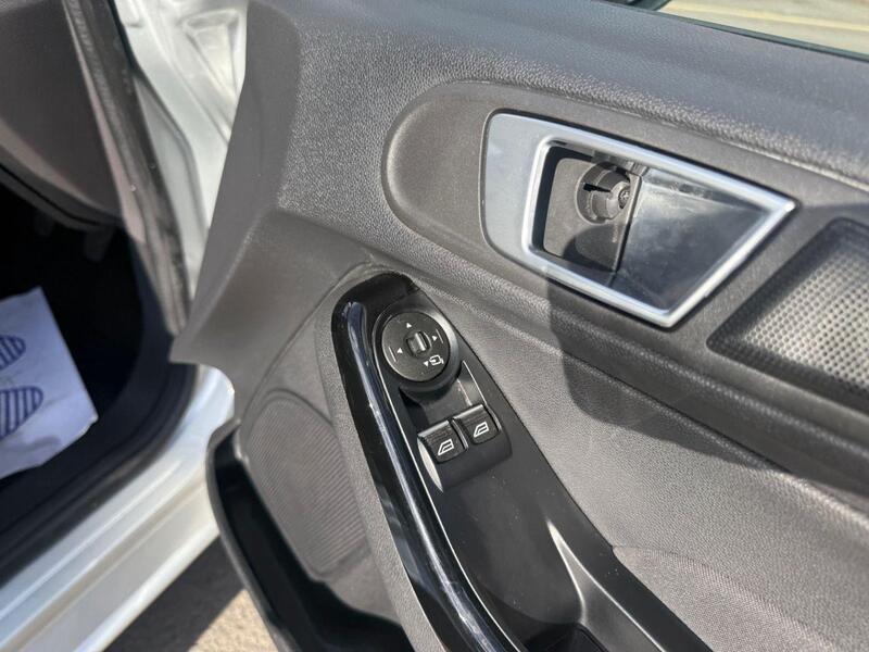 Used Ford Fiesta 2016 for sale - 77276917: Photo 21