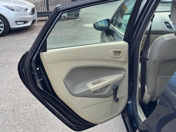 Used Ford Fiesta 2009 for sale - 76256401: Photo 22
