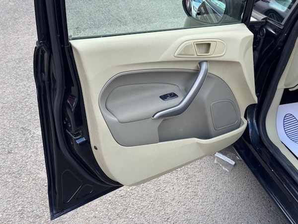 Used Ford Fiesta 2009 for sale - 76256401: Photo 29
