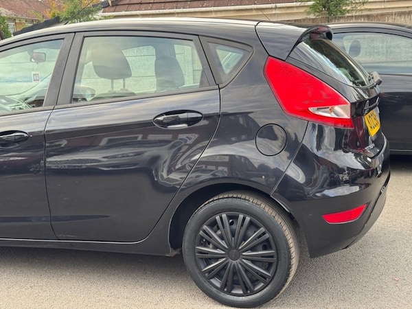 Used Ford Fiesta 2009 for sale - 76256401: Photo 5