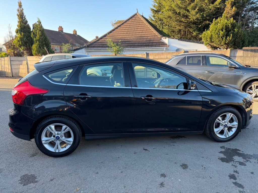 Used Ford Focus 2012 for sale - 76642789: Photo 13