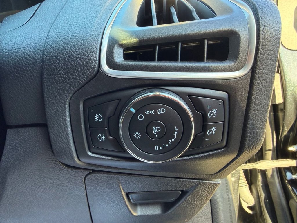 Used Ford Focus 2012 for sale - 76642789: Photo 16