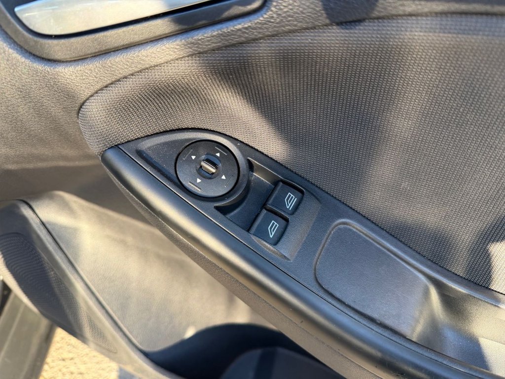 Used Ford Focus 2012 for sale - 76642789: Photo 17