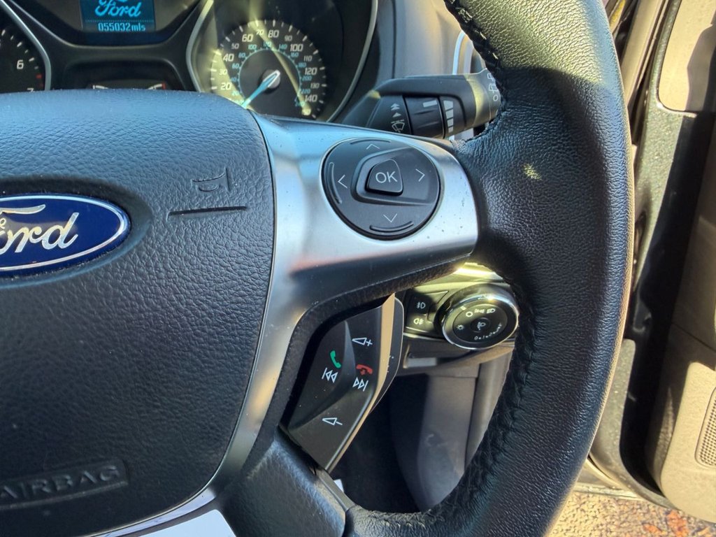 Used Ford Focus 2012 for sale - 76642789: Photo 21