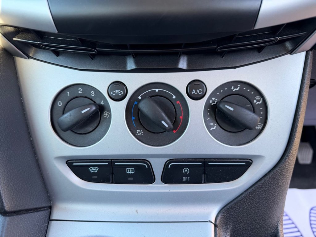 Used Ford Focus 2012 for sale - 76642789: Photo 24