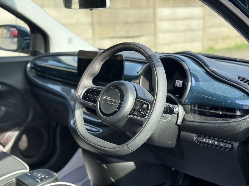 Used Fiat 500 2023 for sale - 77974534: Photo 4