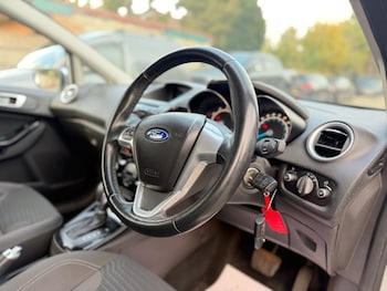 Used Ford Fiesta 2013 for sale - 77053601: Photo