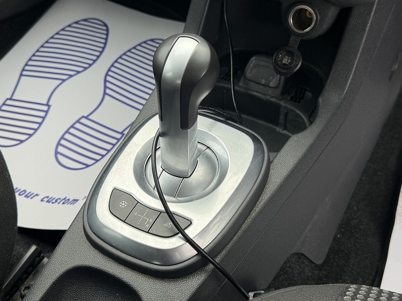 Used Vauxhall Corsa 2011 for sale - 78056744: Photo 33