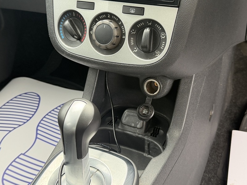 Used Vauxhall Corsa 2011 for sale - 78056744: Photo 34