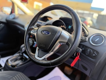 Used Ford Fiesta 2015 for sale - 78713911: Photo