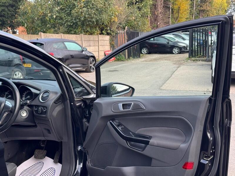 Used Ford Fiesta 2014 for sale - 77276929: Photo 40