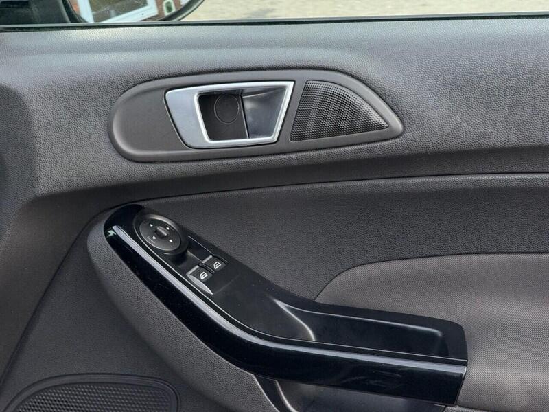 Used Ford Fiesta 2014 for sale - 77276929: Photo 41