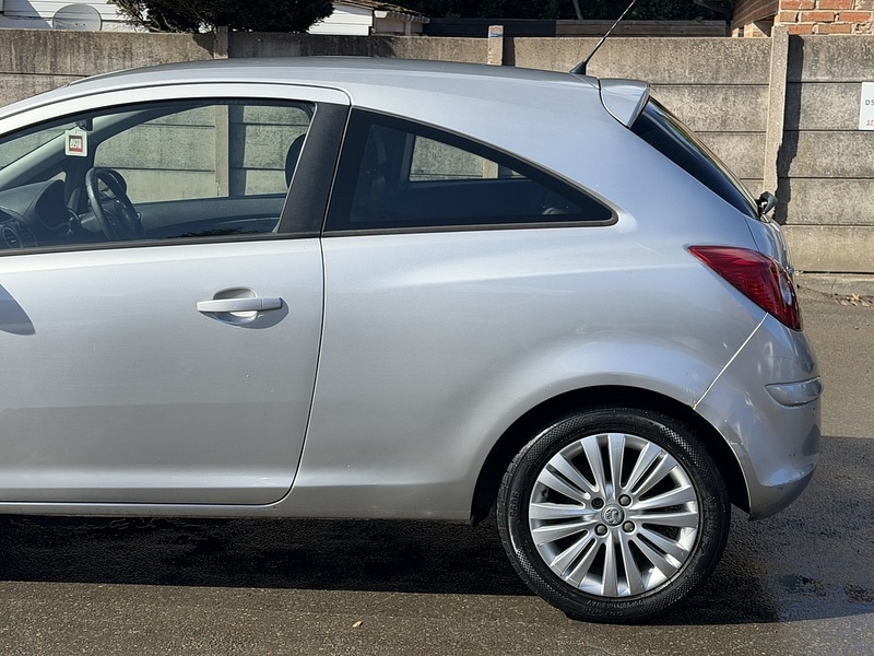 Used Vauxhall Corsa 2011 for sale - 78016710: Photo 27