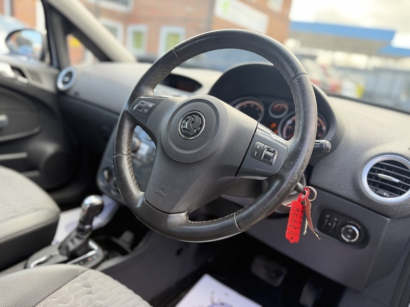 Used Vauxhall Corsa 2011 for sale - 78016710: Photo 3