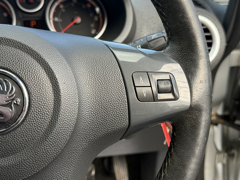 Used Vauxhall Corsa 2011 for sale - 78016710: Photo 40