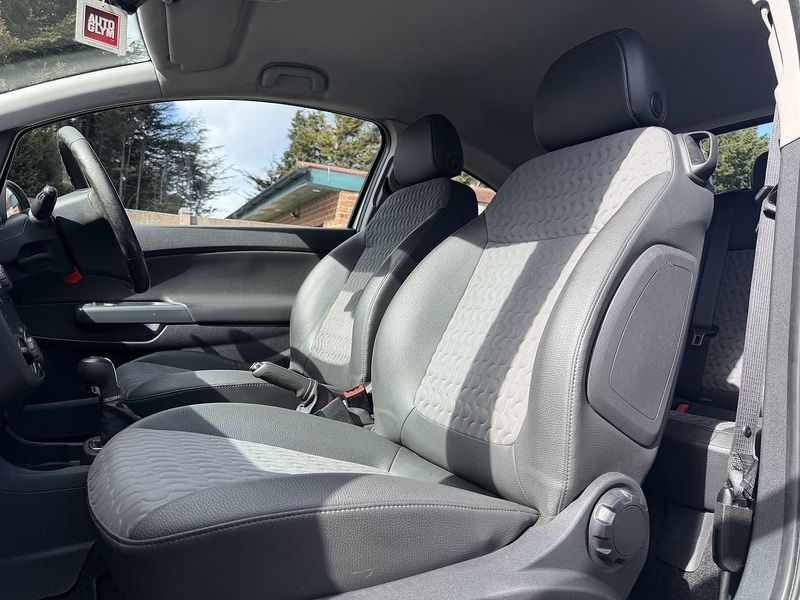 Used Vauxhall Corsa 2011 for sale - 78016710: Photo 46